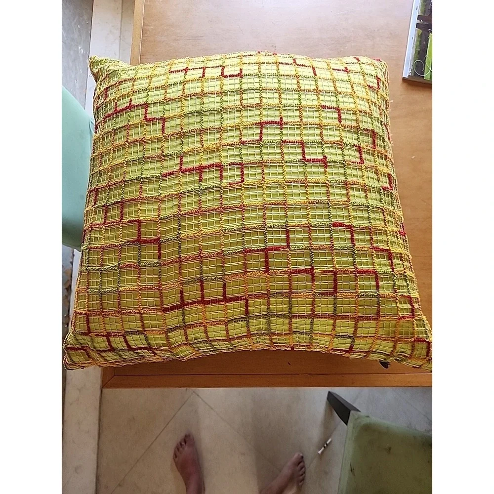 Pair Of Multi Colored‎ Vtg Pier One Throw Pillow Green Plaid